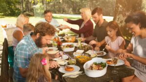 Como Montar uma Mesa de Churrasco Completa e Atraente